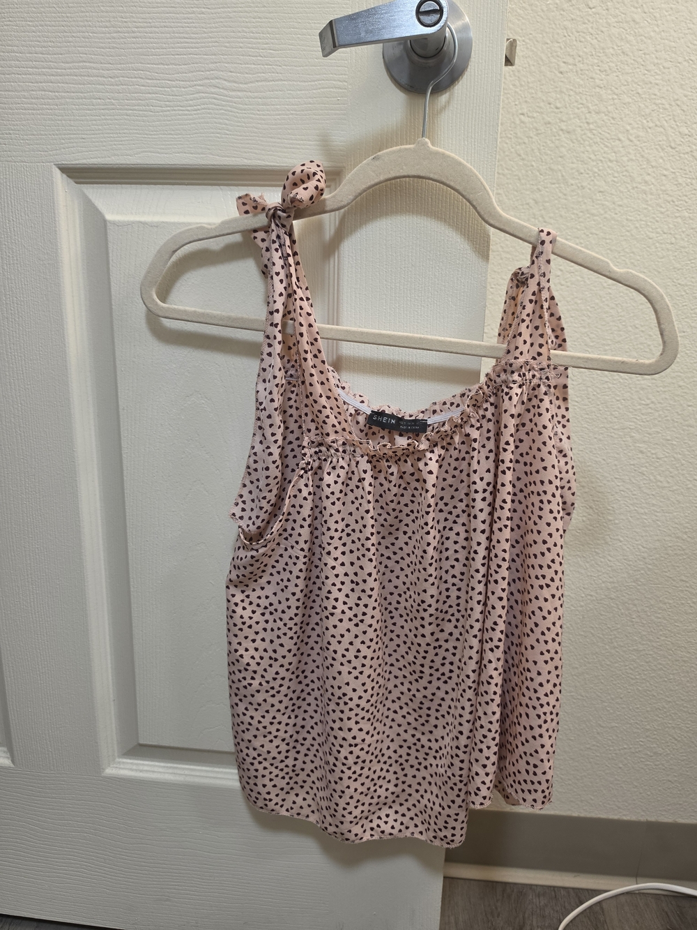 SHEIN Pink Tie-Shoulder Heart-Print Cami